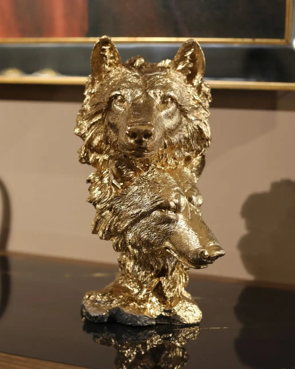 golden wolf bust 