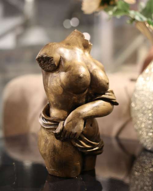 Nude Woman Statue