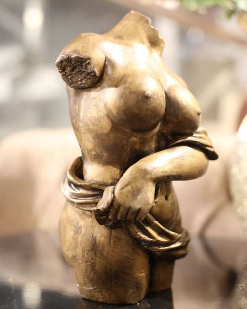 Nude Woman Statue