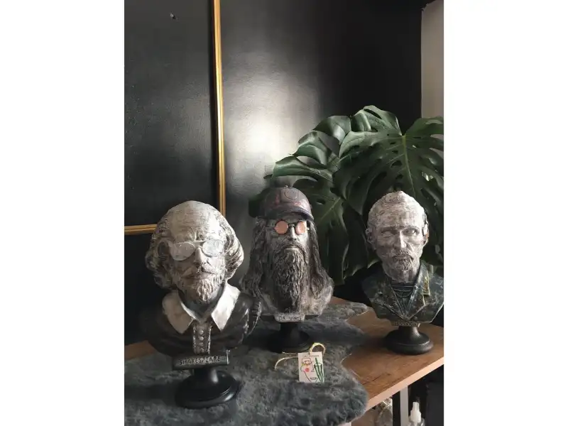 van-gogh-shakespeare-da-vinci-bust